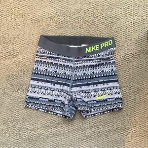 Nike Pro Shorts 3” Sz Small Gray Print and Neon Compression Shorts